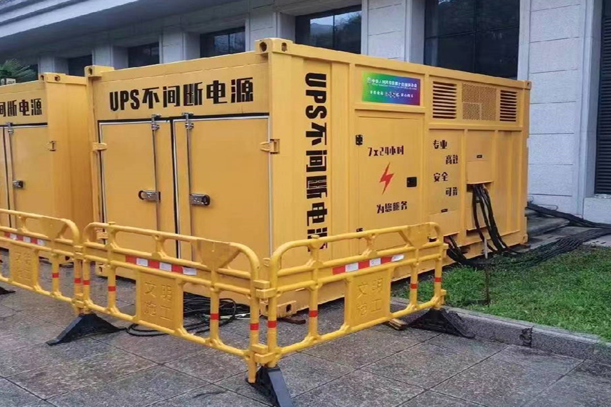 江岸发电机租赁施工现场